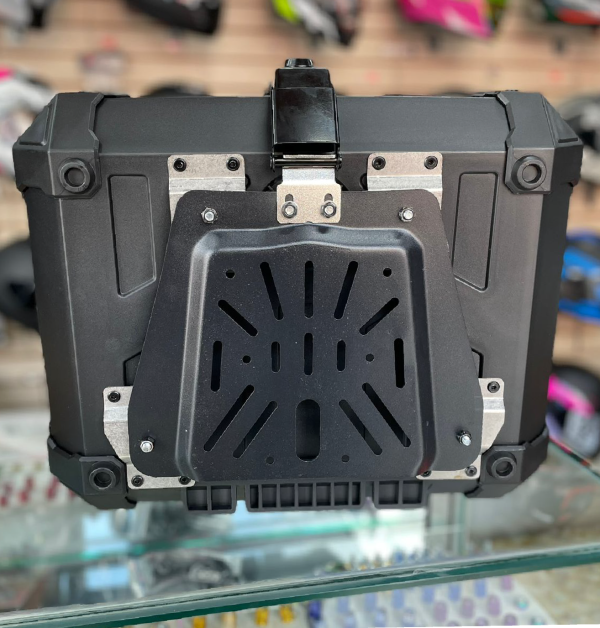 Maletero DR1 THUNDER 45 Litros Doble Chapa